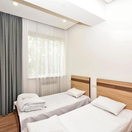 Rent Inn Yerevan On Chaykovski Street المظهر الخارجي الصورة